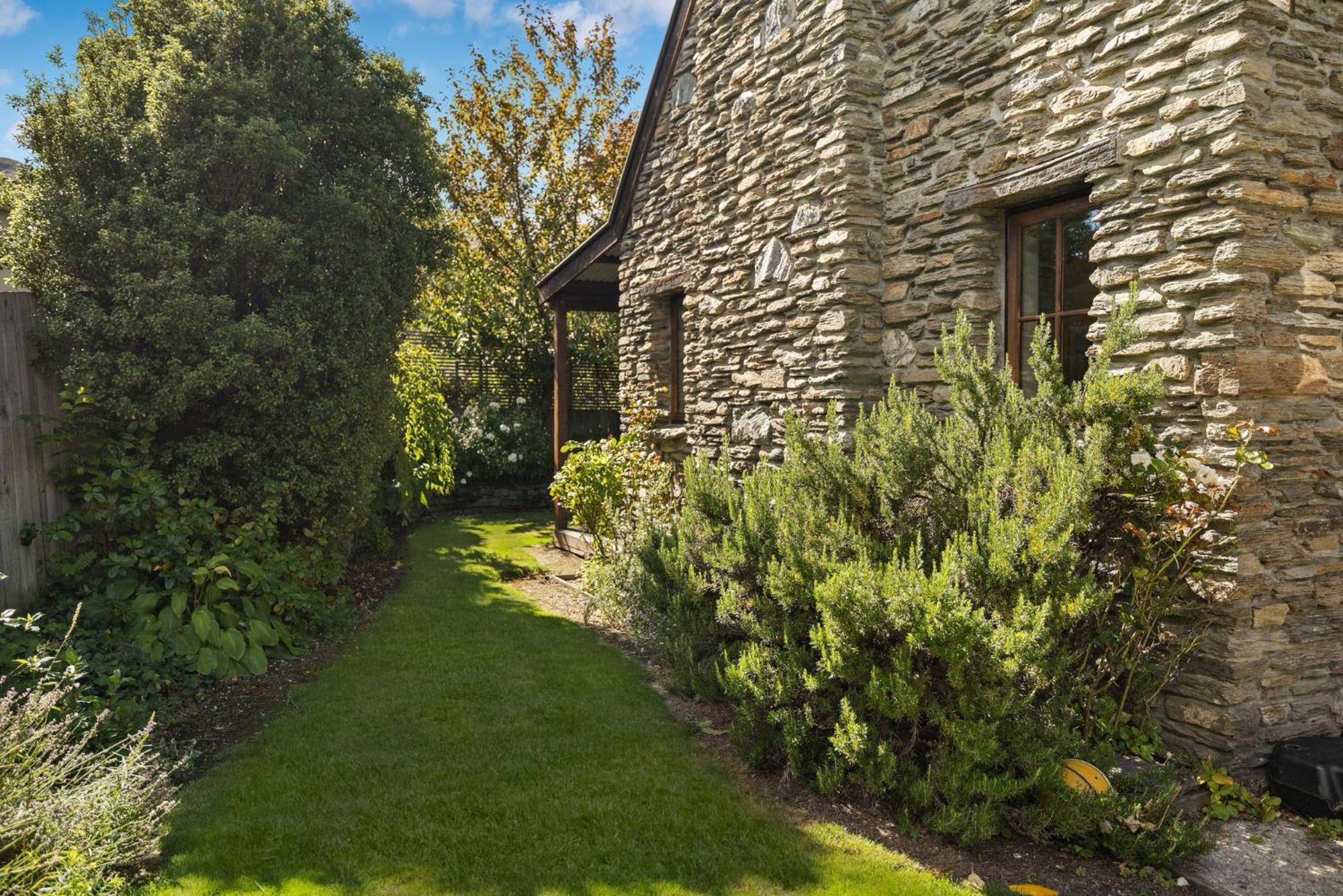 Maytime Cottage - Arrowtown Holiday Home Buitenkant foto